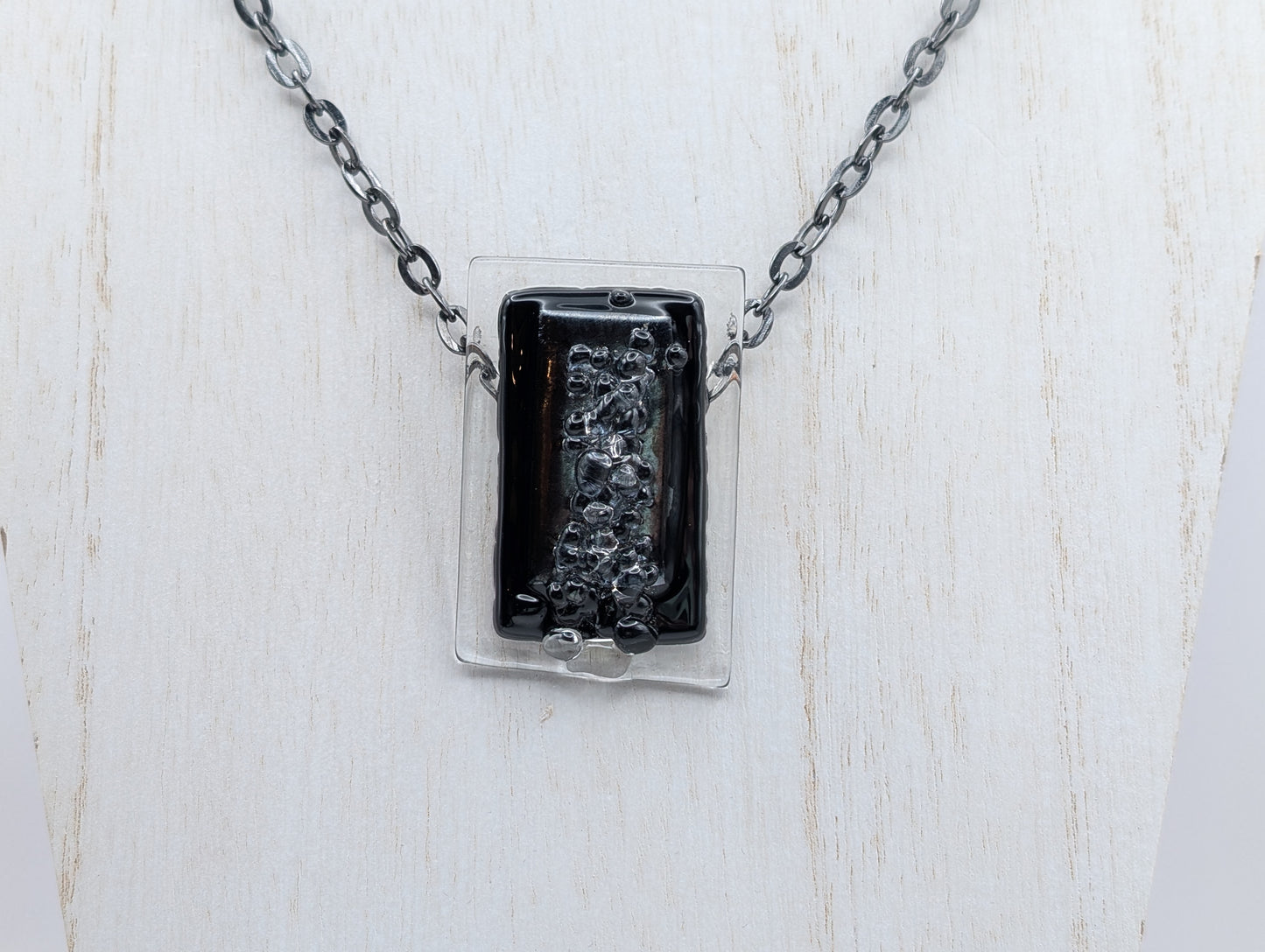 BLACK, SLATE, CLEAR CAVIAR CHUNKY NECKLACE
